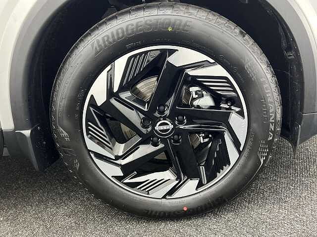Nissan QASHQAI DiG-T MH N-Connecta