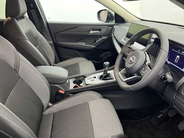 Nissan QASHQAI DiG-T MH N-Connecta