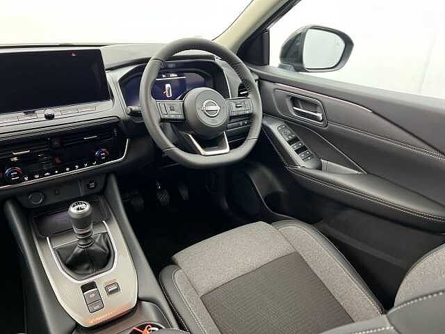 Nissan QASHQAI DiG-T MH N-Connecta